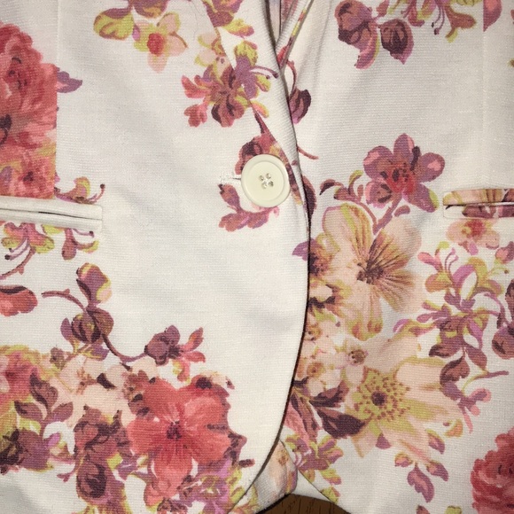 LC Lauren Conrad Cream & Multicolor Autumn Floral Single Button Blazer Jacket - Picture 7 of 15